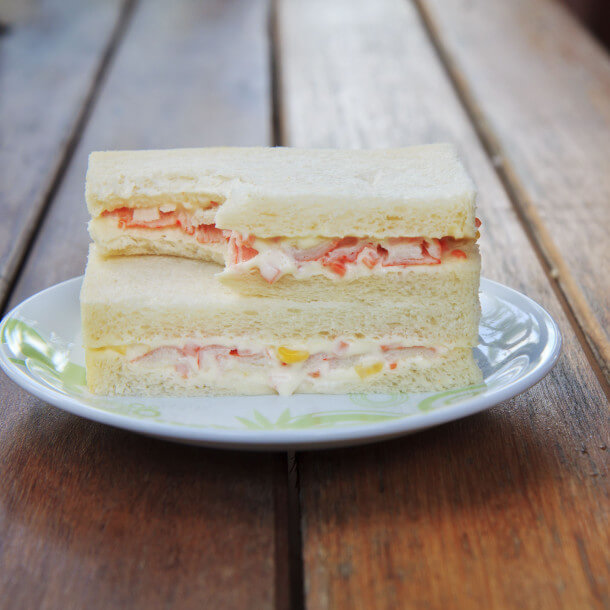 Gadjak Sandwich de surimi traiteur Ile Maurice