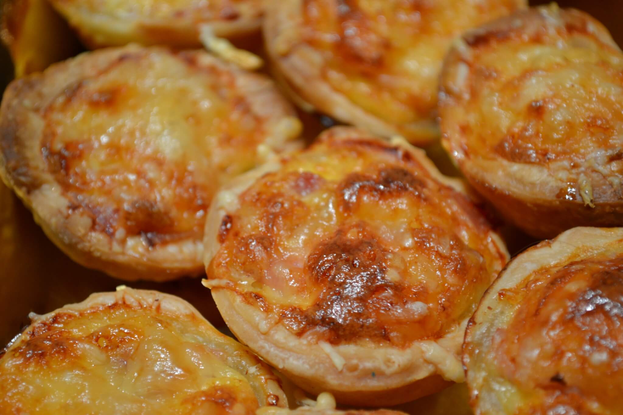 Mise en bouche mini quiche au fromage traiteur Ile Maurice